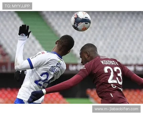 摩纳哥1-3里昂，客队客场逆转取三分