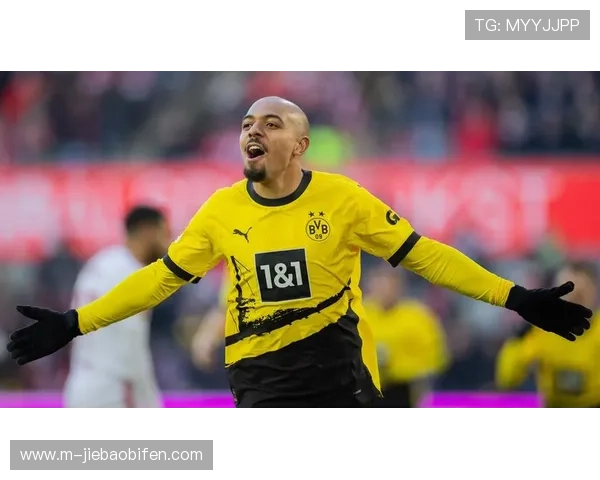 罗马2-2那不勒斯戏剧性平局，马伦梅开二度桑托斯绝平